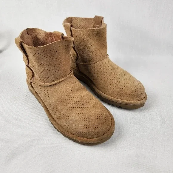 Ugg Leather Tan Ankle Booties - Picture 1 of 13